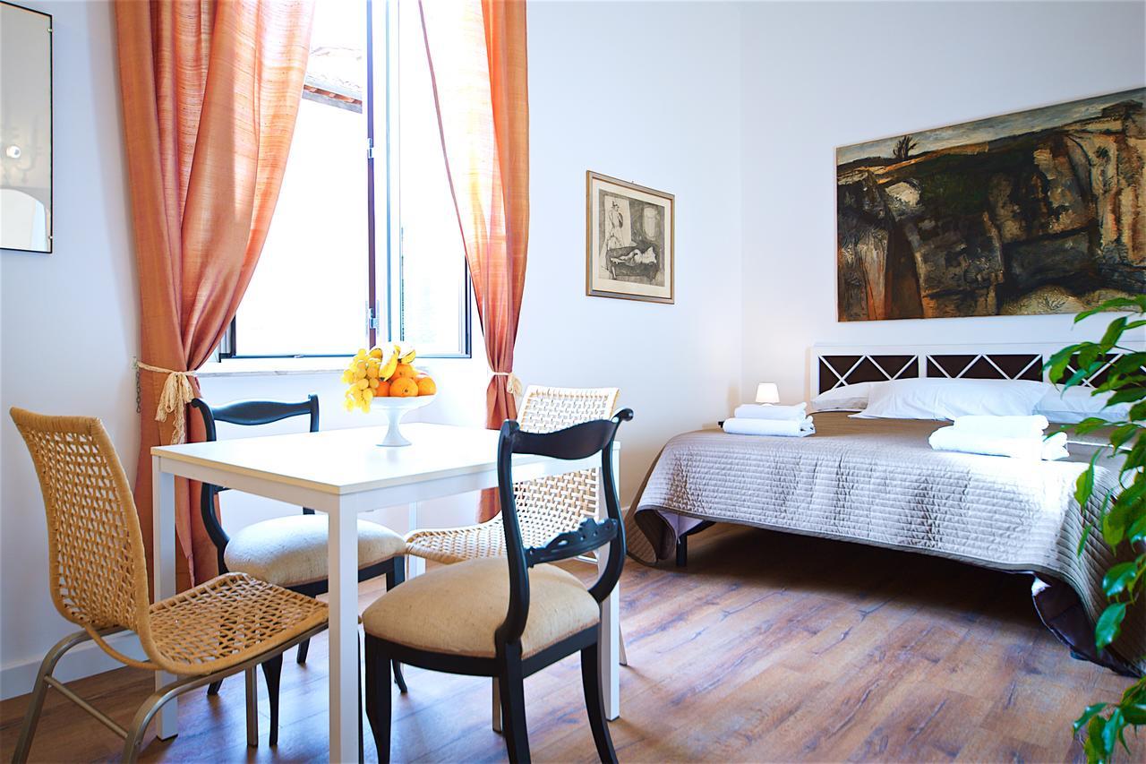 Vetrina Holidays Apartment Navona Roma Exterior foto